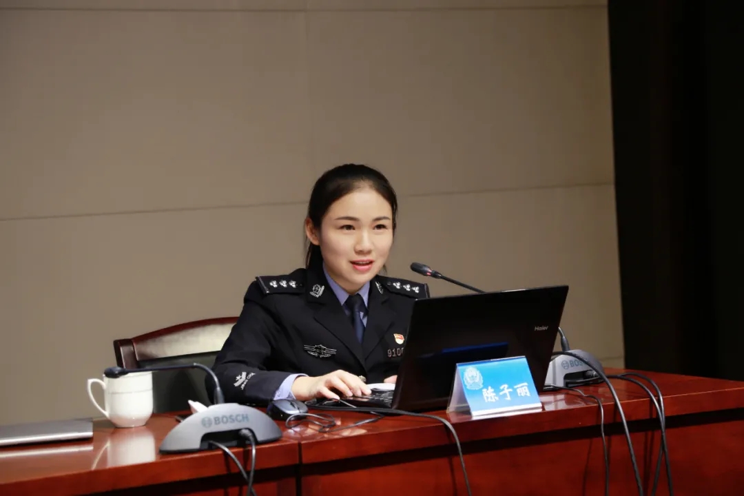 八桂公安巾帼英雄故事一|陈子丽：乘风破浪的警花发明家、车驾管达人