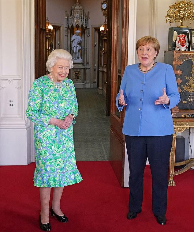 默克尔67岁照片,默克尔离任最新消息