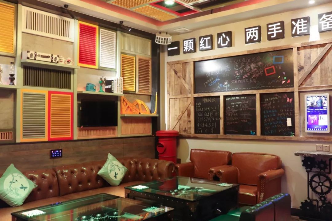 清远地标级KTV，坐拥网红时光隧道，还把热带雨林搬了过来