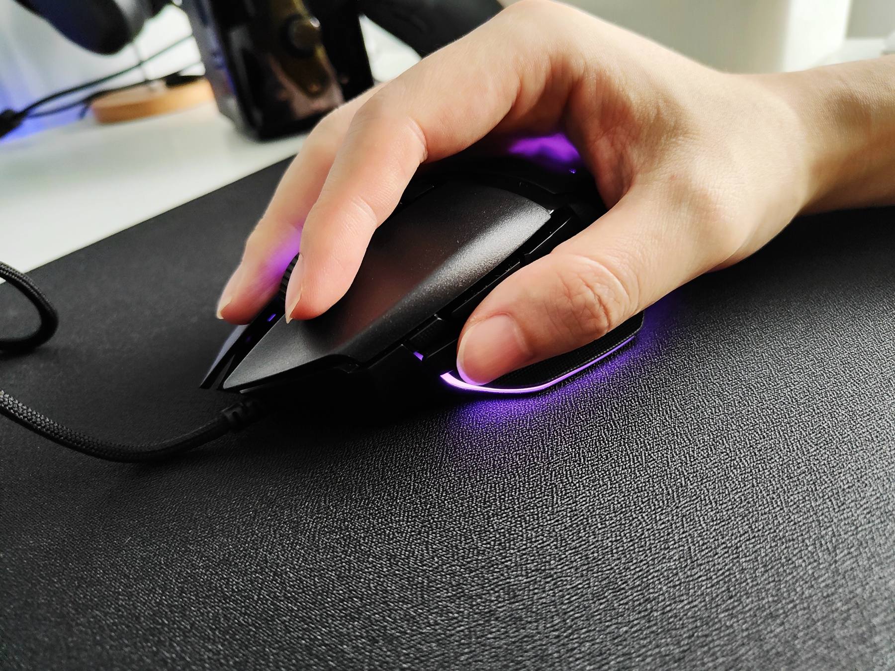 雷蛇巴塞利斯蛇v2鼠标设置,雷蛇巴塞利斯蛇v3鼠标实测