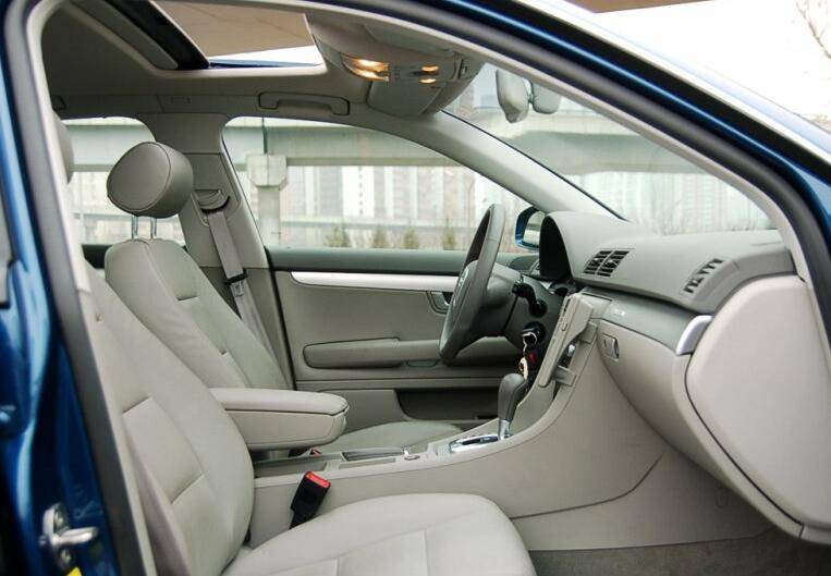 2022奥迪a4allroadquattro,操控性能奥迪车型