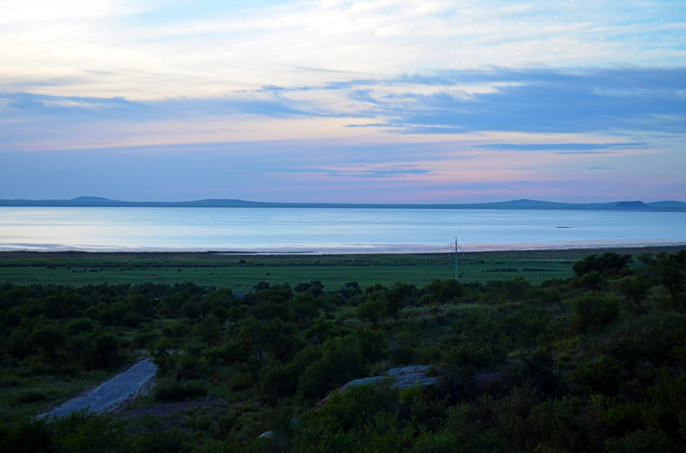 乌珠穆沁草原狼图腾,狼图腾草原魂歌曲