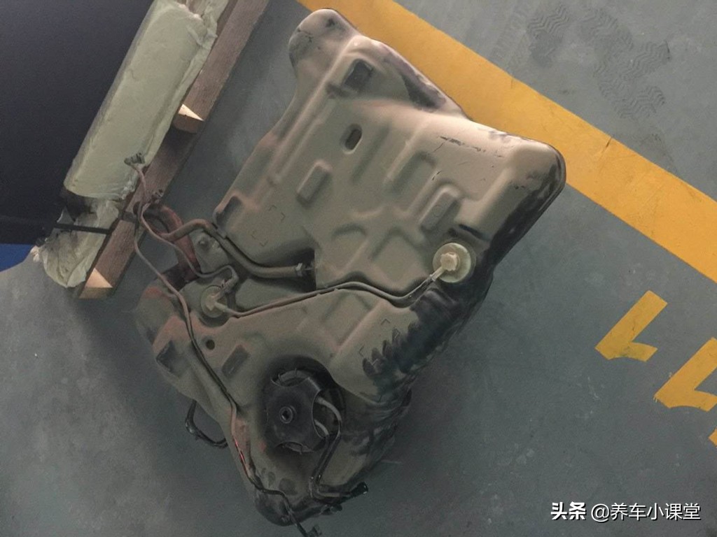 油表不准换了油泵总成会好吗,油表不准重新拆装就准了