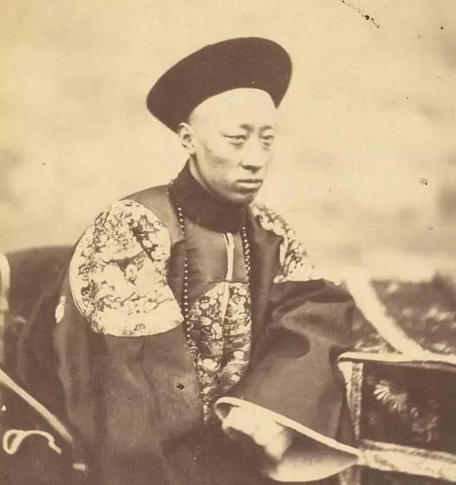 清帝咸丰在位11年，一生可谓跌宕起伏，他算是一位昏君吗？