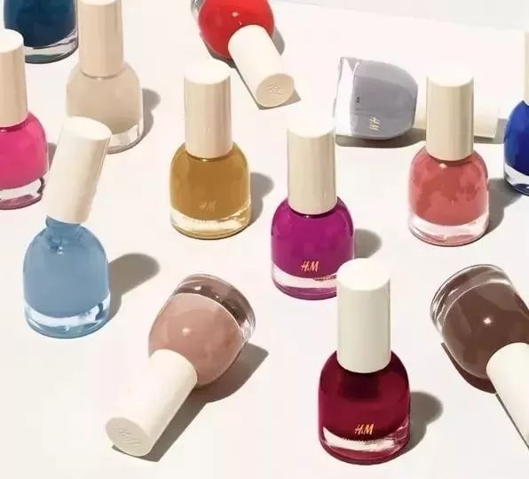 现在彩妆流行趋势图表,zara新款2023彩妆