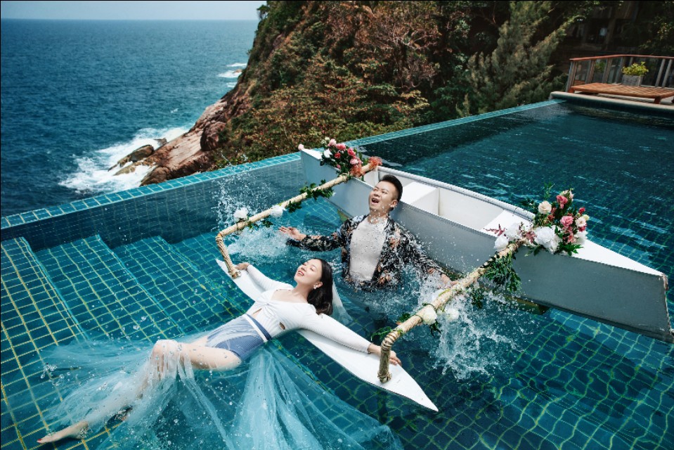 铂爵旅拍婚纱照花6000块钱值不值,铂爵旅拍云sir用无人机拍婚纱照