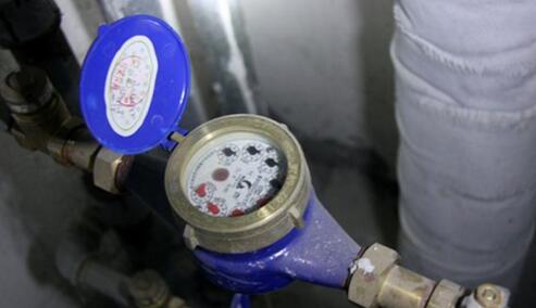 水表乱跑怎么办,家里的水表走得快该怎样解决