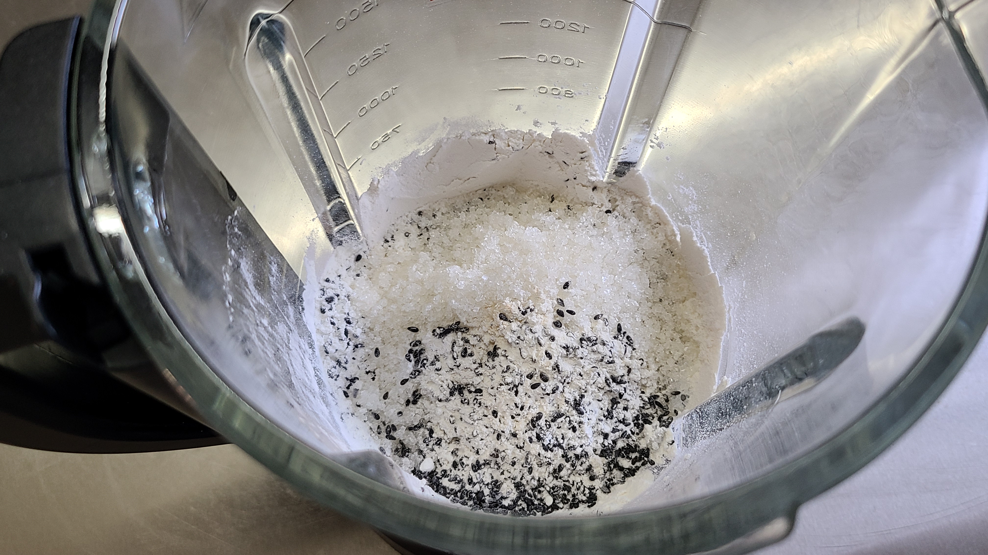 黑芝麻糊怎么磨得细滑好吃,怎么做黑芝麻糊好喝又简单