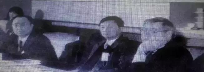 老干妈跌落神坛完整视频,老干妈是怎么跌落神坛