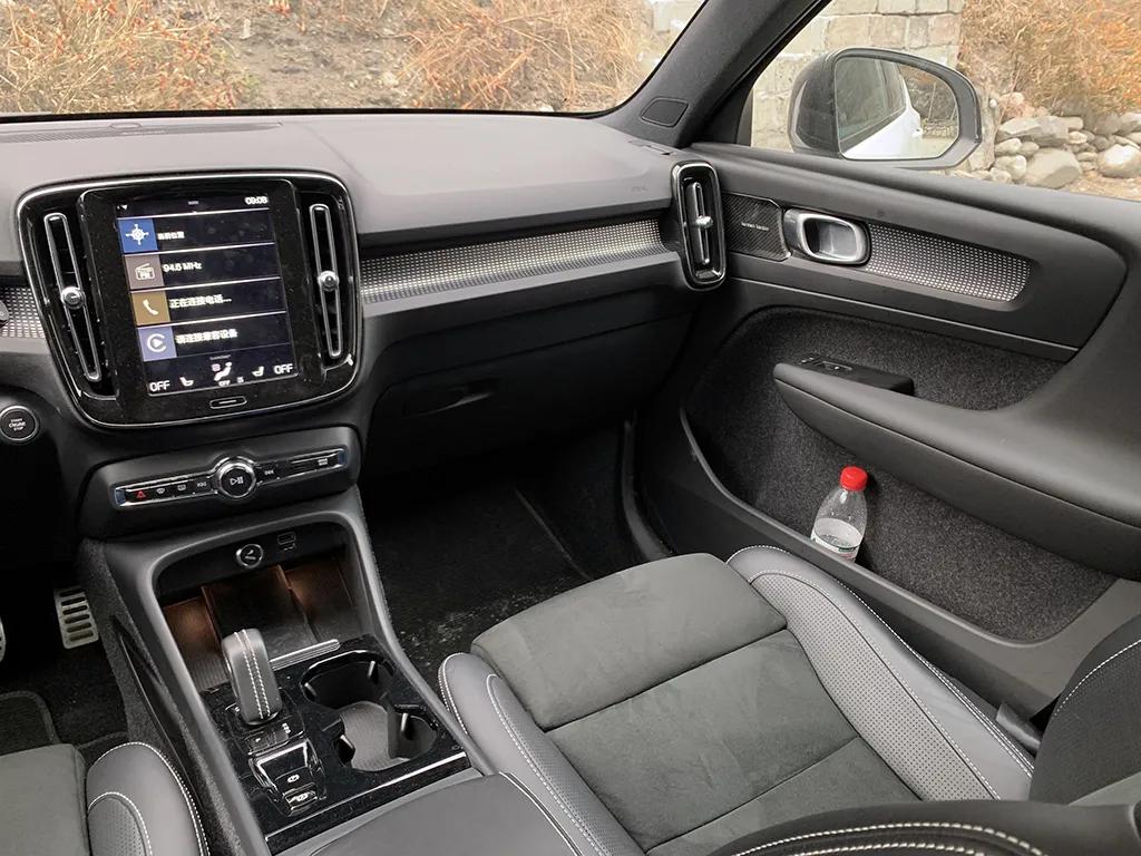 最新沃尔沃xc40试驾视频,深度试驾沃尔沃xc40最低配