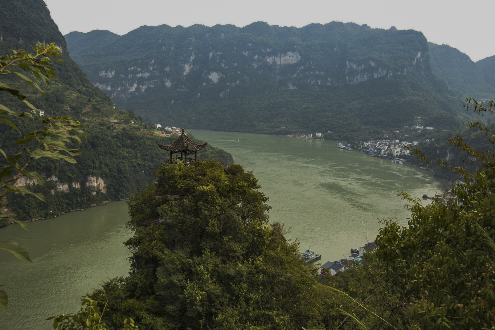 西陵峡风景区和三峡人家哪个好玩,三峡人家和西陵峡哪个景点值得去