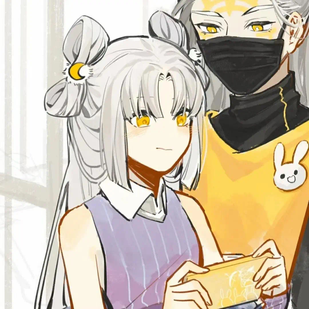 情侣头像一人一半王者荣耀版的,王者荣耀情侣头像拿着手机挡住脸