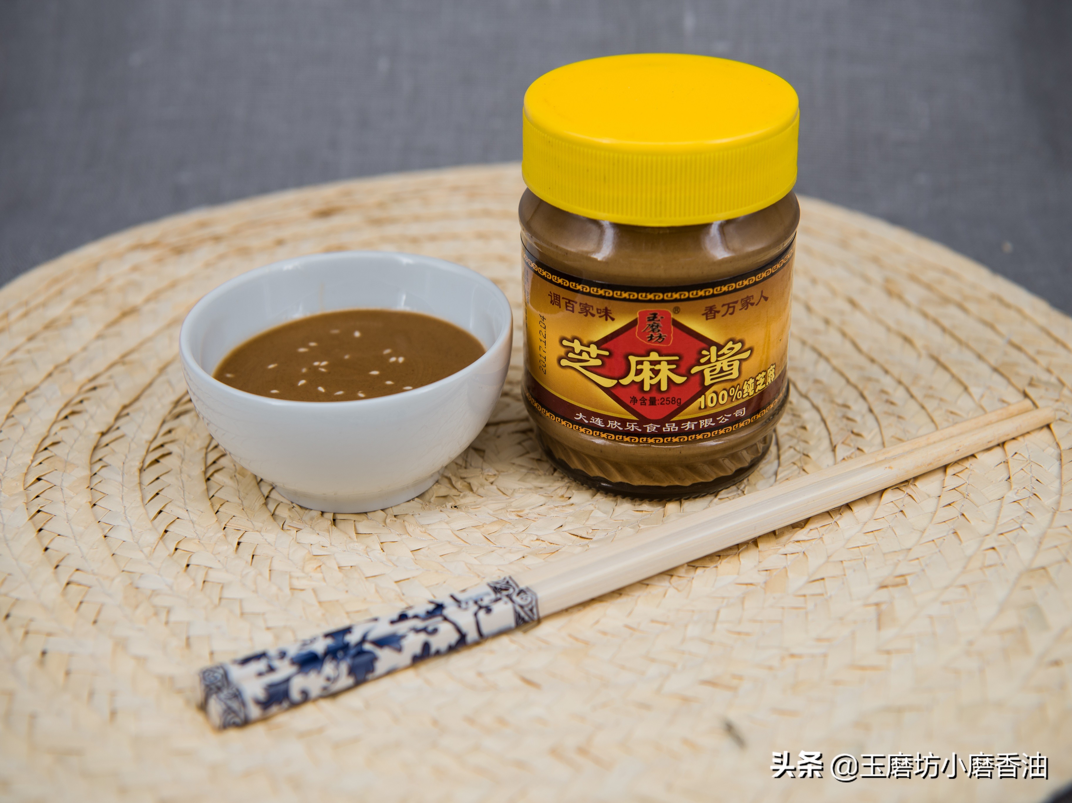 芝麻榨油后油渣可以做芝麻酱吗,水代法香油渣是芝麻酱吗