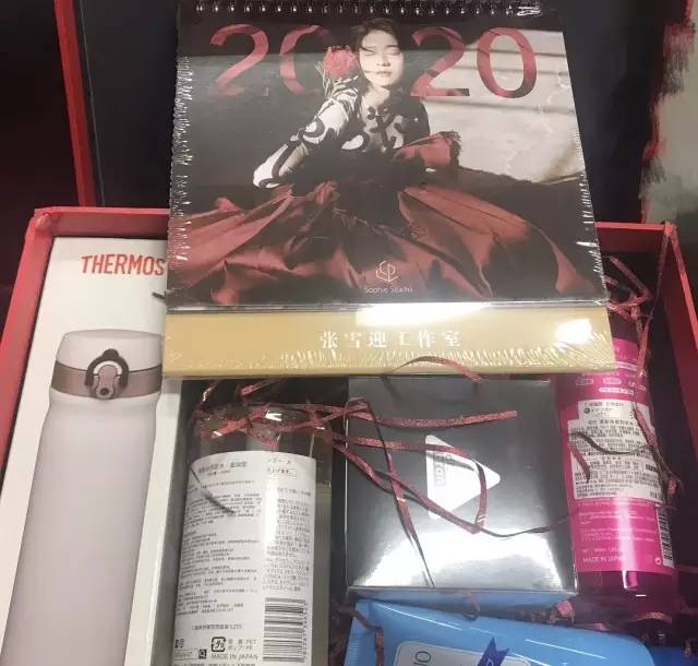 明星春节时期送礼物,明星春节礼物推荐