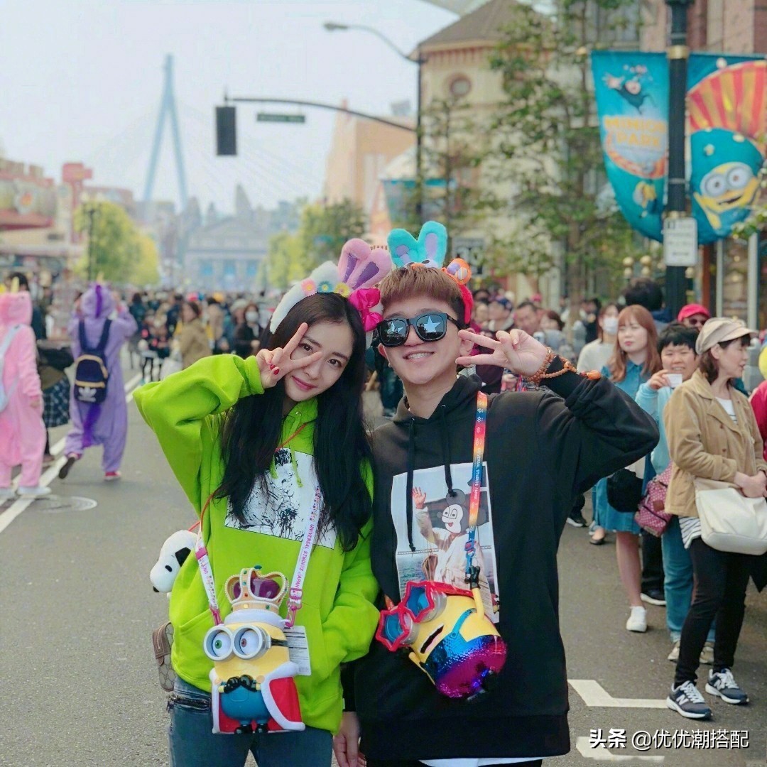 江疏影热巴穿荷叶边衬衫好甜美,杨幂热巴江疏影最新街拍盘点