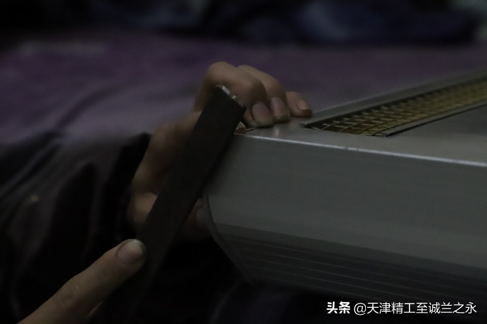 汽车喷漆工的信仰级工具翻新：瑞典IRT-300烤漆灯