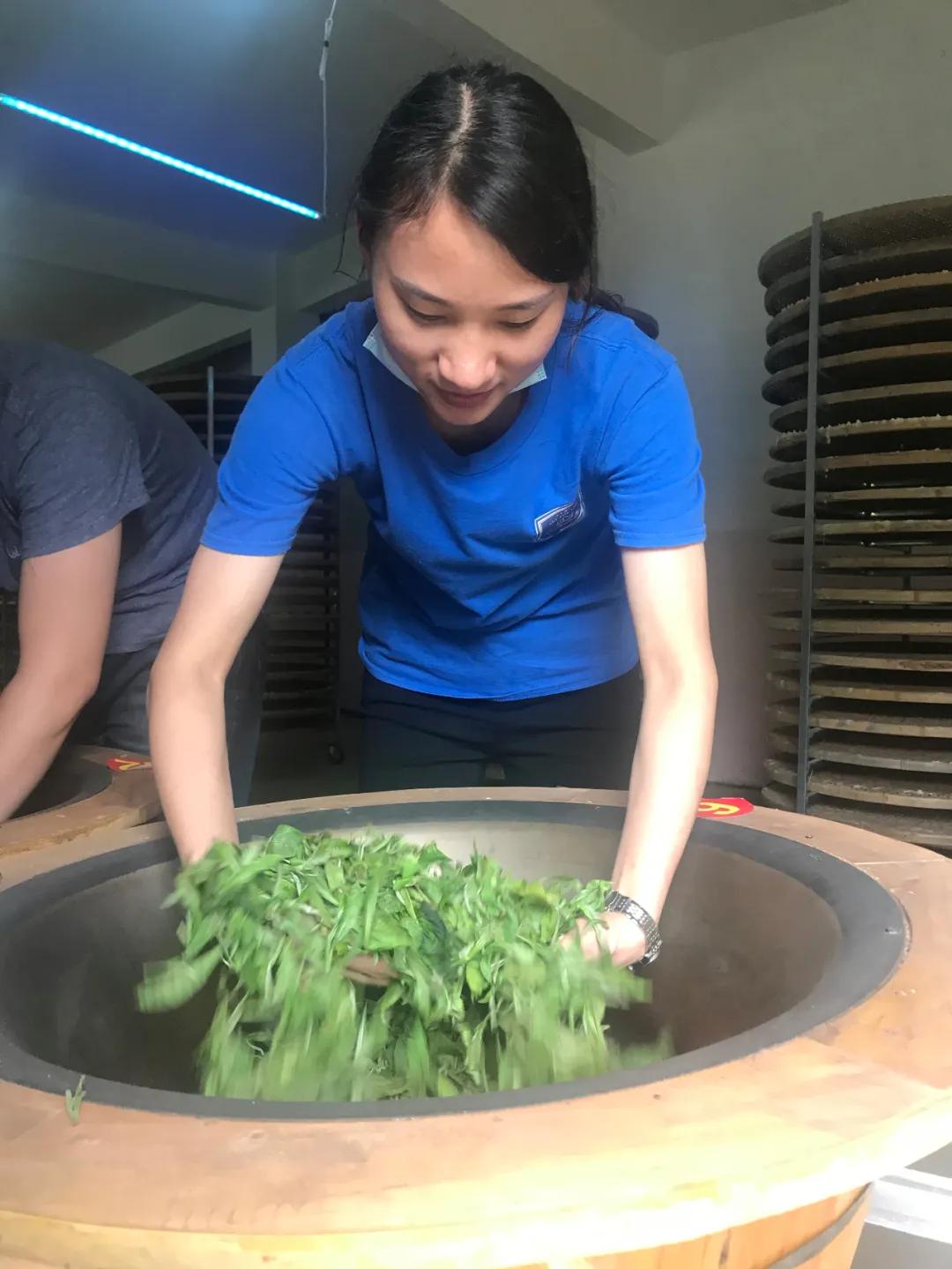 这帮人五一用爱心启航，一起为广西凌云大山的孩子点燃艺术之梦！