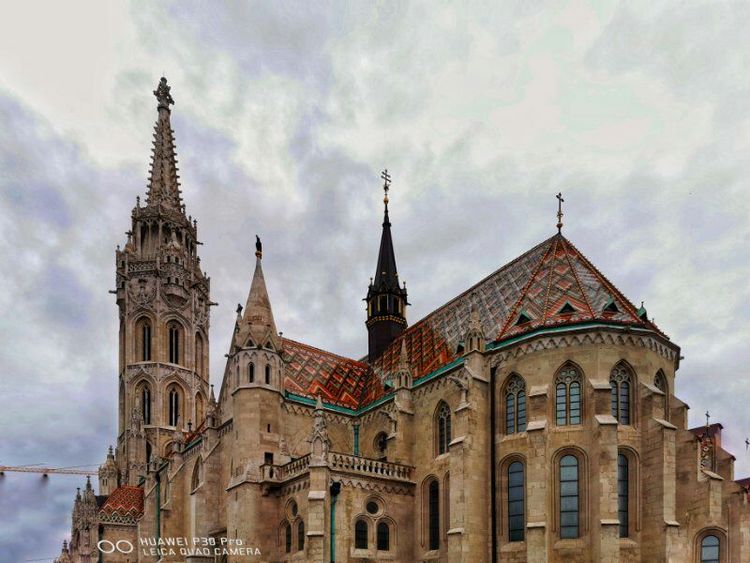 匈牙利的首都,当年陈强曾到此,两个儿子取名“布达”“佩斯”