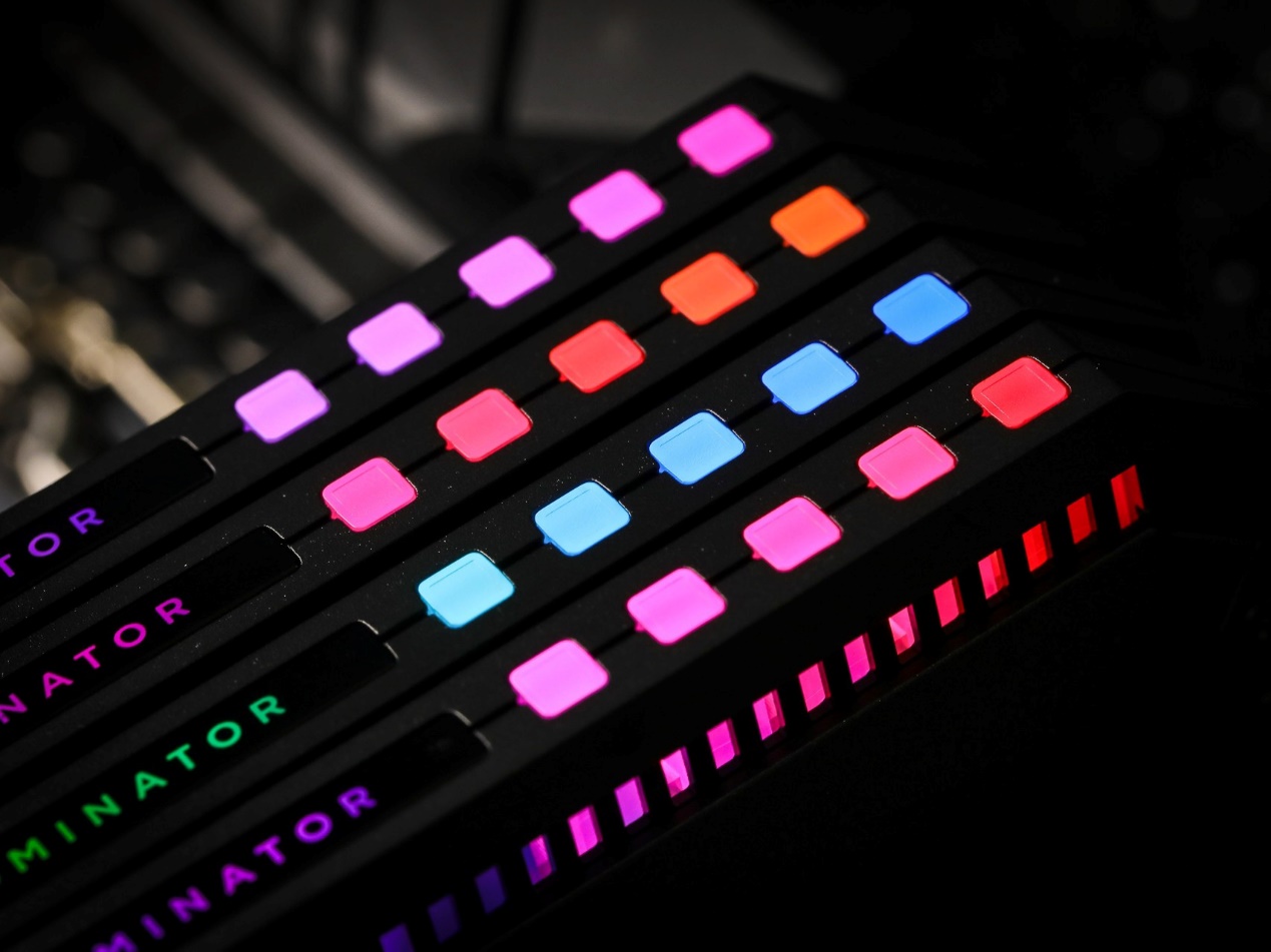 两根内存条不一样能组双通道吗,两条内存怎么看出是不是双通道