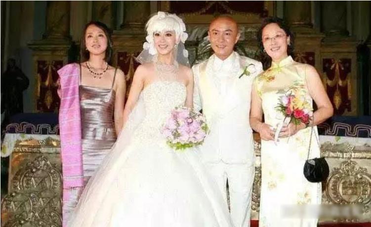 17岁加入tvb跑8年龙套,17岁打工养家