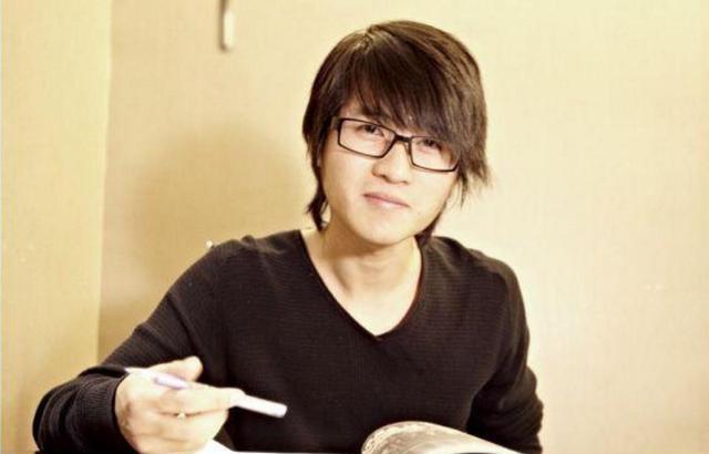 年轻时的韩寒现在怎么样了,韩寒的另类成长给我们很多深思