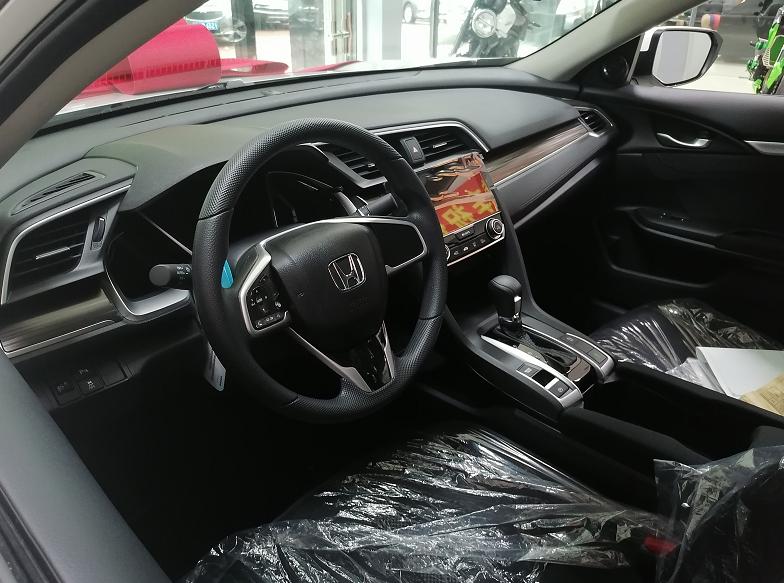 本田思域试驾感受,到店体验本田思域