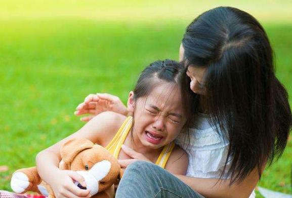 妈妈的一巴掌打没孩子,孩子身上这些部位,再生气也打不得