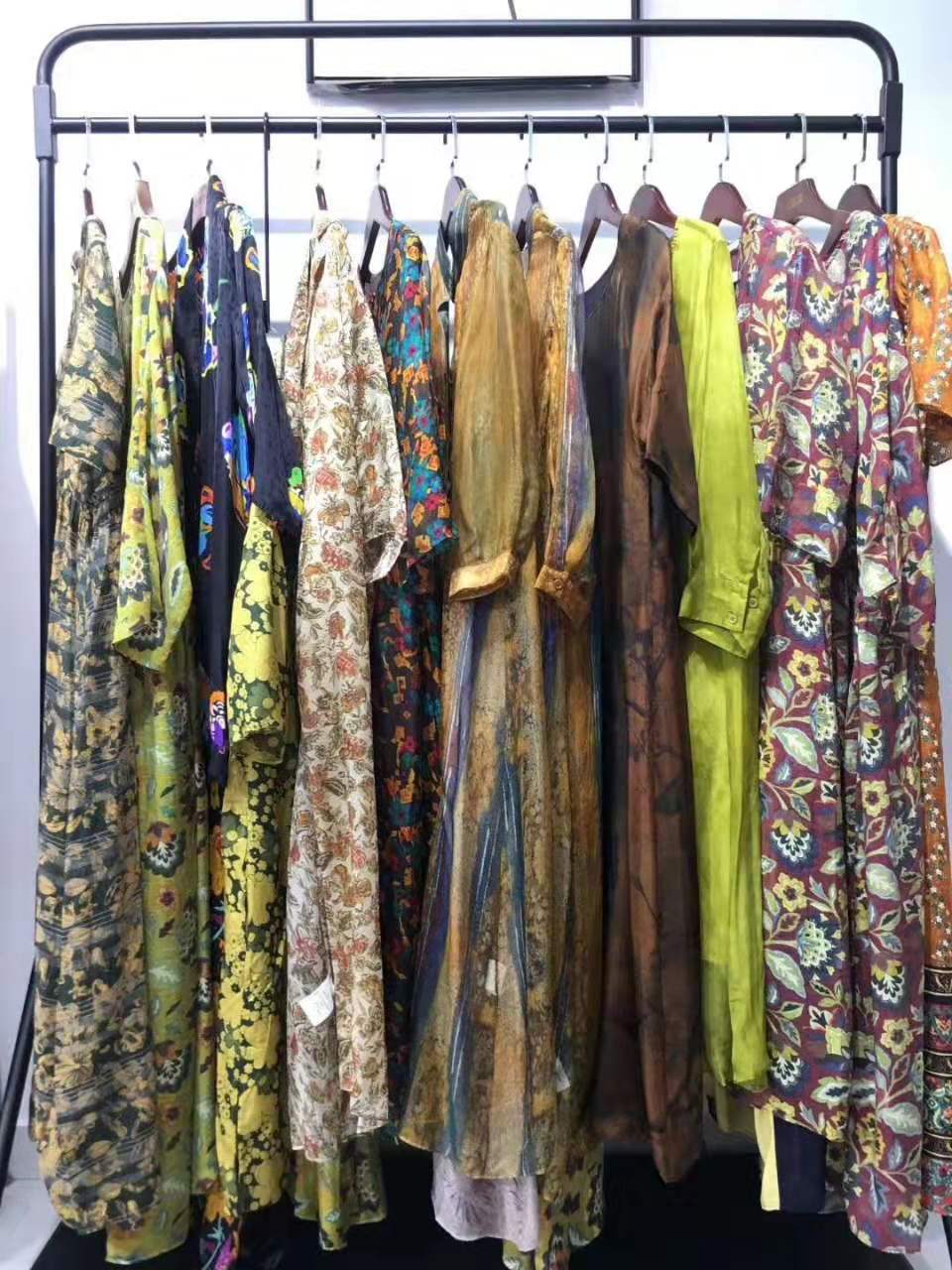 品牌女装折扣店开店技巧,十大女装品牌折扣店加盟推荐