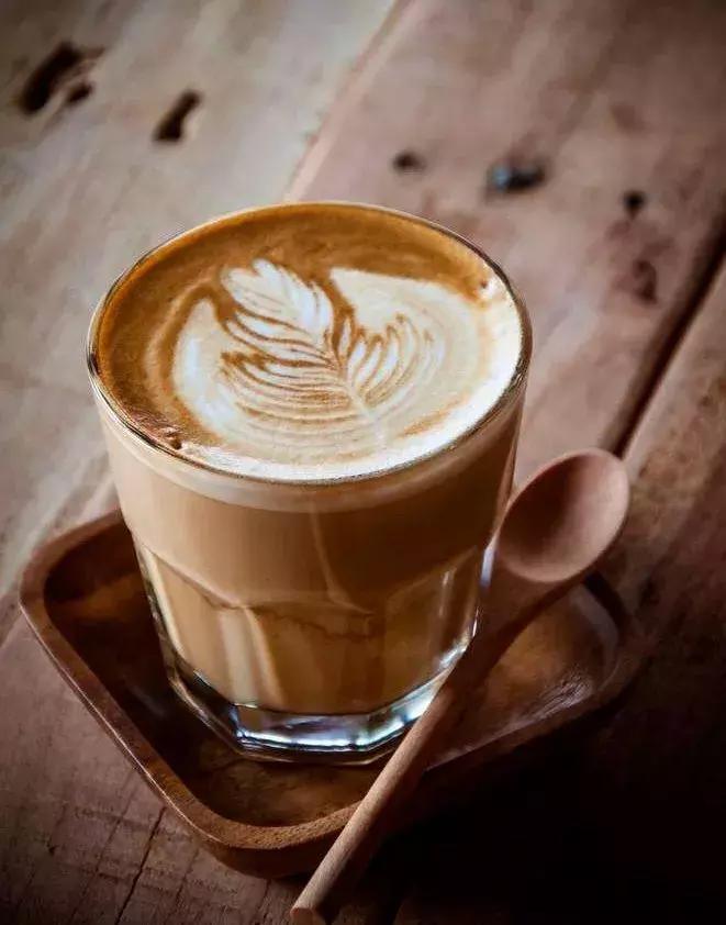 意大利是著名的时尚设计之国,意大利是真正的美食之都