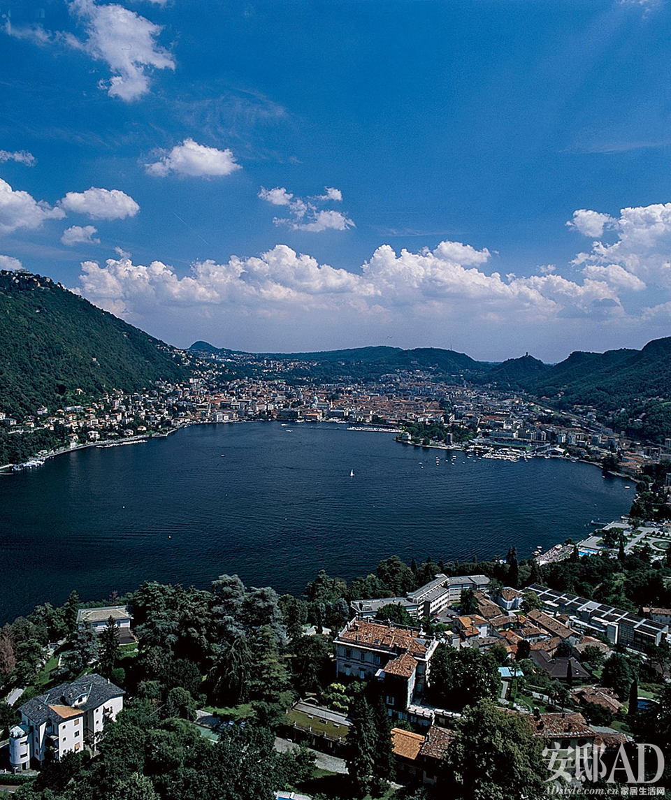 乔治克鲁尼妻子的一家,女儿奴英文