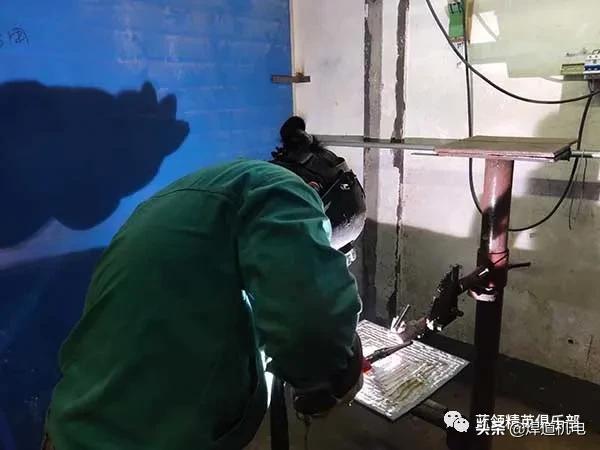 女生学的焊工,焊工好学吗女人学焊工好学吗