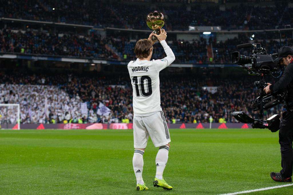 如果都在巅峰时期你选哪两个替补,如果都在巅峰哪个队能夺冠