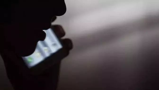 53男子8年交往20多名女友骗近700万,66岁被交往4年女友骗走600万