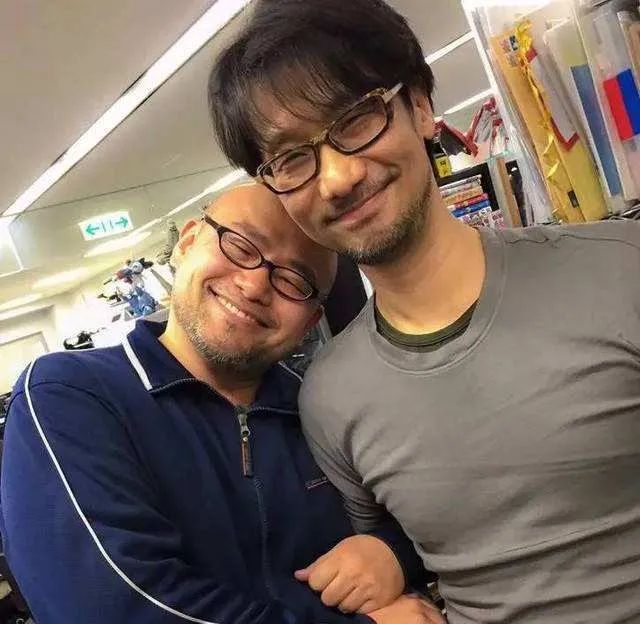 有人愿意花几百块钱，买下被这个光头“喷子”拉黑的资格