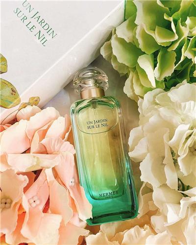 集齐世界经典香气的大牌香水-跟着它环游世界