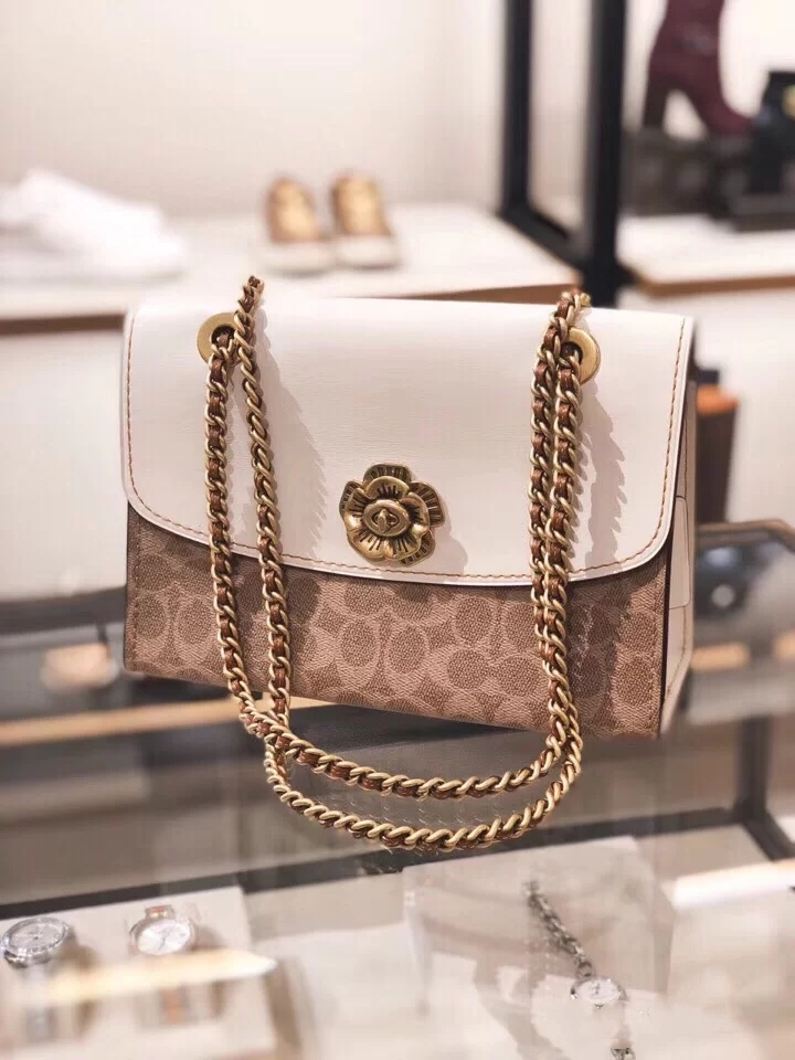 现在还买蔻驰吗,为啥那么多人买蔻驰