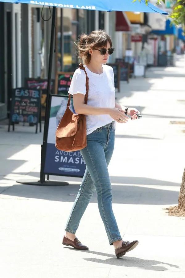 达妹的衣服,达妹节目