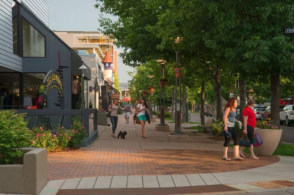 商业步行街景观设计图展示,商业步行街景观设计经典案例