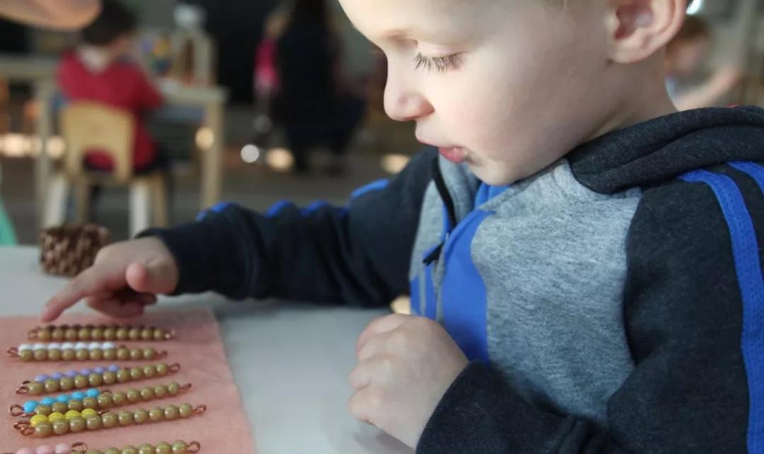 95后女生消费12万,90后姑娘消费无节制