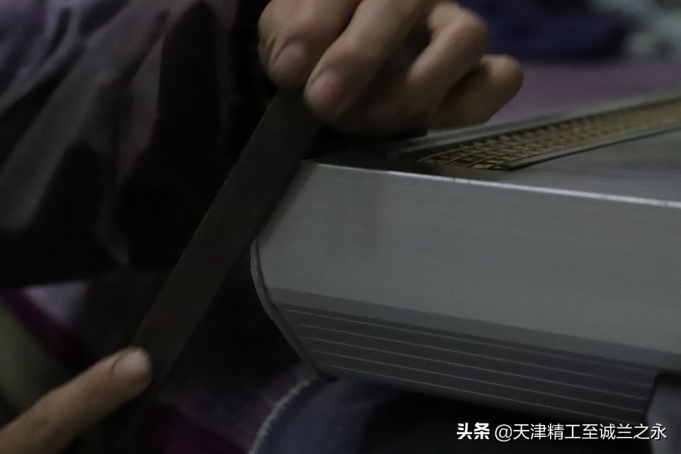 汽车喷漆工的信仰级工具翻新：瑞典IRT-300烤漆灯