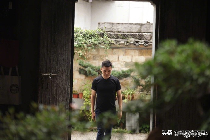 原央视主持人赵普最新视频,原央视节目主持人赵普现在怎样