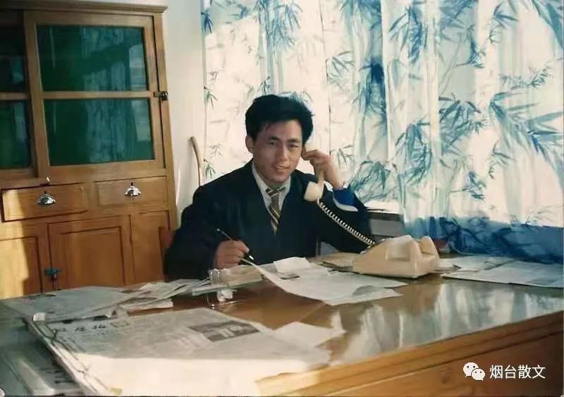 邓兆安||一本弥足珍贵的“工作证”