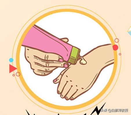 手上起红疹子是湿疹还是痱子,手上起癣湿疹是怎么治