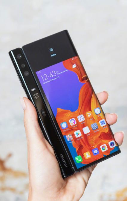 华为折叠屏与三星折叠屏手机比较,华为折叠手机屏幕不灵敏