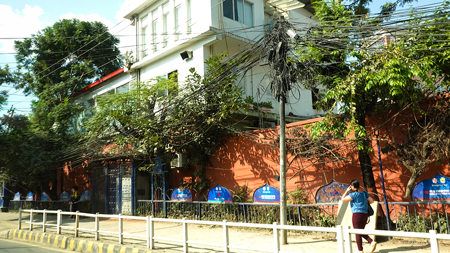 尼泊尔十堰,尼泊尔为什么这么穷