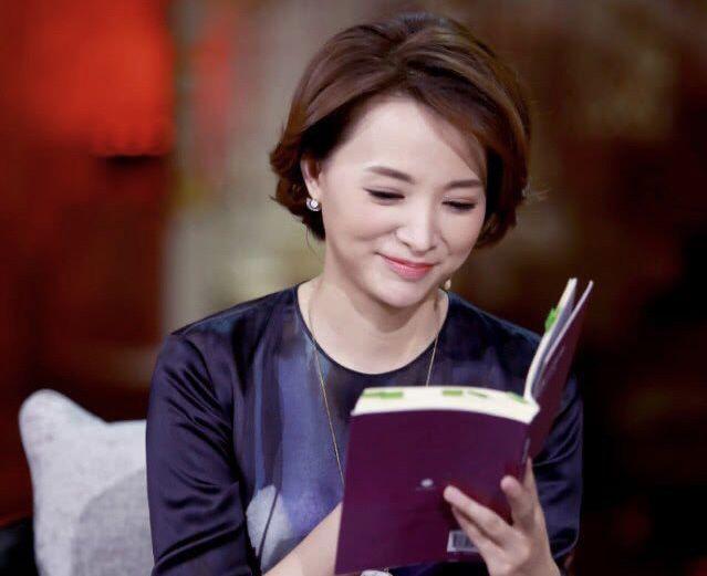 韩雪最新机场私服造型,韩雪最新机场穿搭