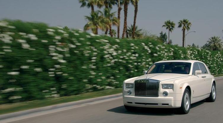 前轮胎噪声大还是后轮胎大,开车时轮胎滋滋响怎么办