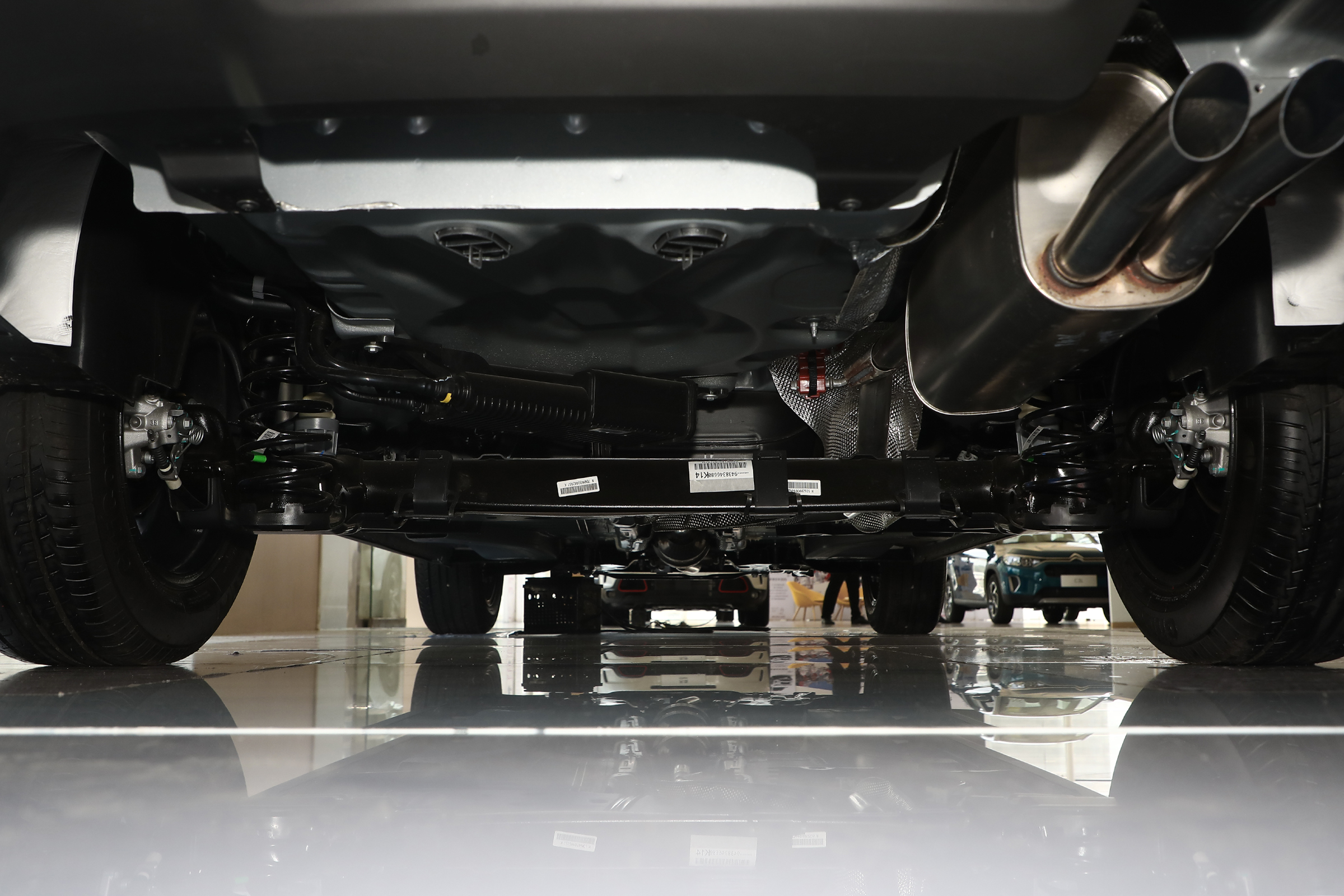 东风雪铁龙c3l试驾视频,东风雪铁龙c3l落地多少钱