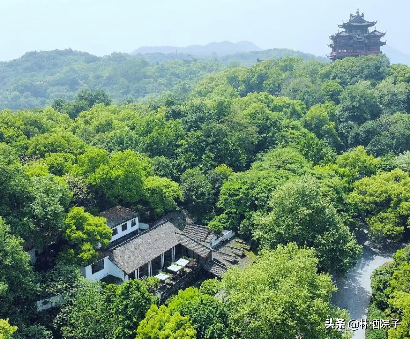 杭州西湖附近可住6人的家庭民宿,去西湖玩住民宿还是住酒店