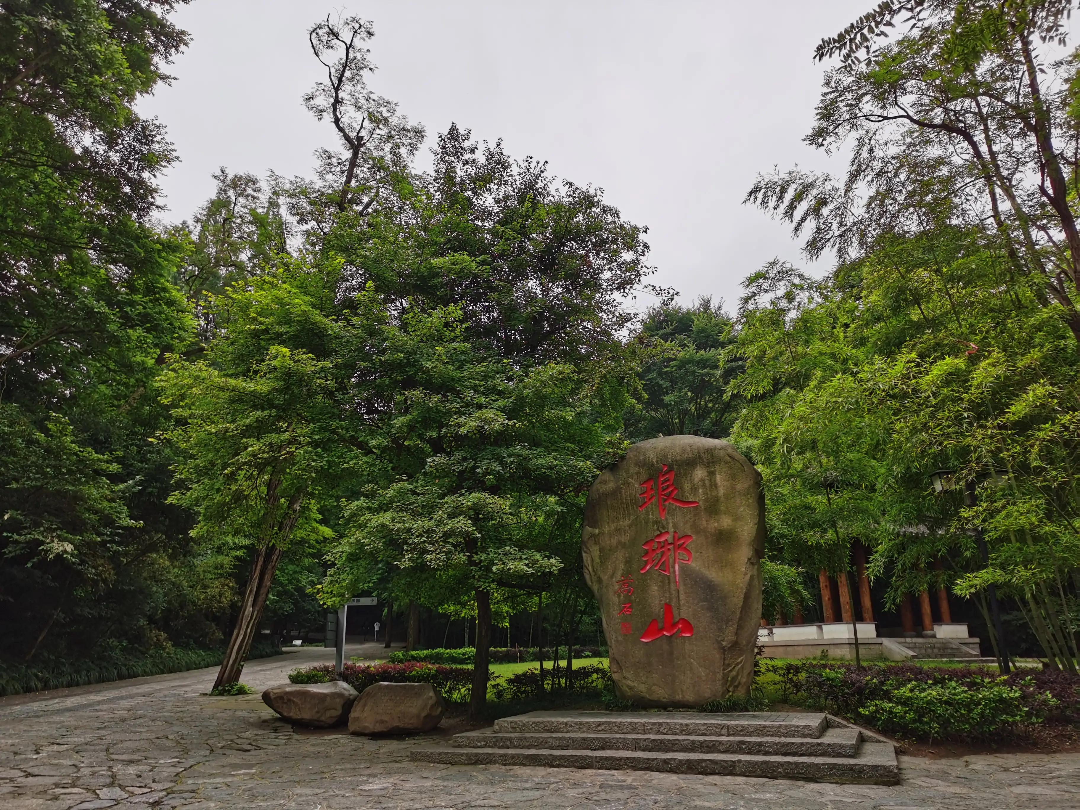 写一句关于祖国壮丽山河的诗,一首祖国河山壮美的诗